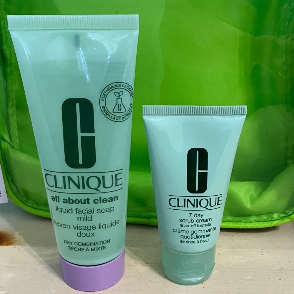 Clinique All About Clean Set in Light Green